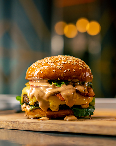 Carlucci takeaway kirkcaldy  Gourmet Cheeseburger